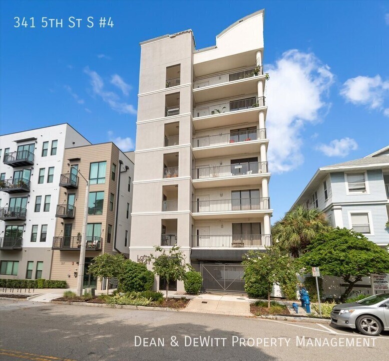 341 5th St S in St. Petersburg, FL - Building Photo