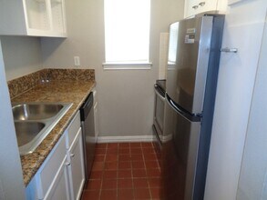 2225 Mimosa Dr in Houston, TX - Building Photo - Building Photo