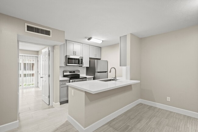 property at 2121 Fountain View Dr