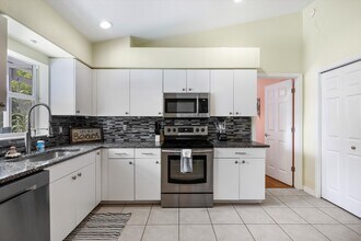 4040 S Cranberry Blvd in North Port, FL - Building Photo - Building Photo