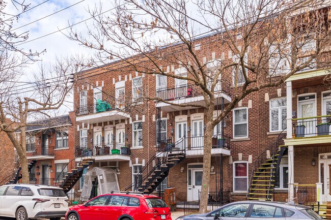 2824-2840 Holt St