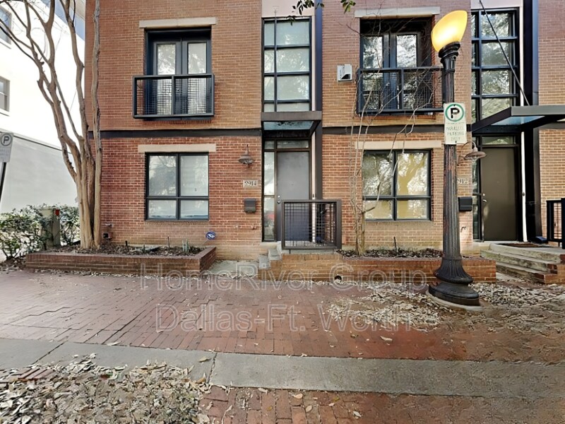2914 Woodside St in Dallas, TX - Building Photo