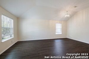 1111 Sampson Dr in San Antonio, TX - Foto de edificio - Building Photo