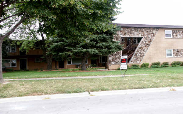 316 Burlington Ave in Downers Grove, IL - Building Photo