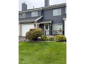 1790 Donegal Dr in Woodbury, MN - Building Photo - Building Photo