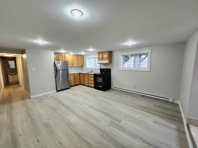 property at 160 Charlotte St W