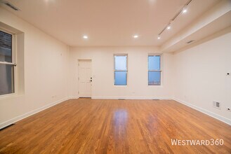 2221 W Charleston St in Chicago, IL - Building Photo - Building Photo