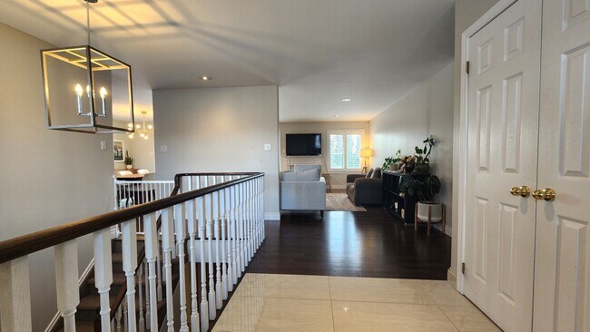 6 Channen Crt in Barrie, ON - Building Photo - Building Photo