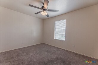 2406 Waterfall Dr in Killeen, TX - Foto de edificio - Building Photo