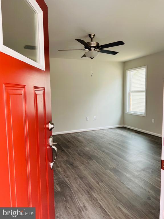 255 9th St in Colonial Beach, VA - Building Photo - Building Photo