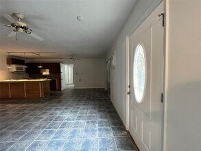 5104 39th St E-Unit -2 in Dickinson, TX - Building Photo - Building Photo