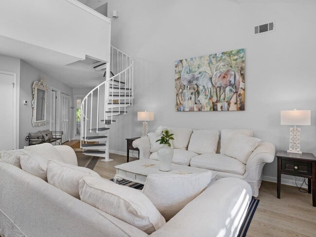 9815 US-98 in Miramar Beach, FL - Building Photo - Building Photo