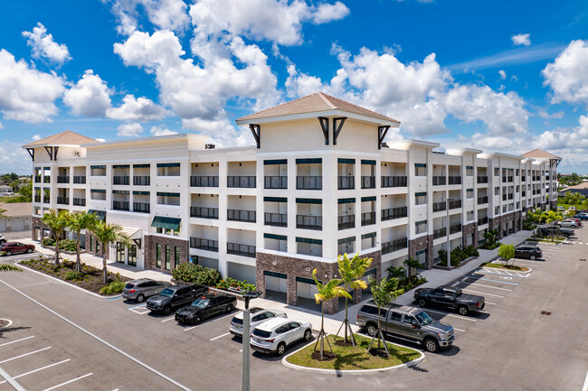 Cape Southwest 97 in Cape Coral, FL - Foto de edificio - Building Photo