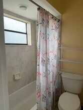 2521 NW 56th Ave, Unit 8 in Lauderhill, FL - Building Photo - Building Photo