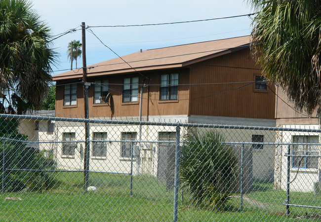 5938 Pennsylvania Ave in New Port Richey, FL - Building Photo - Building Photo