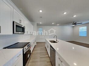 9230 River Owl Ct in Las Vegas, NV - Building Photo - Building Photo