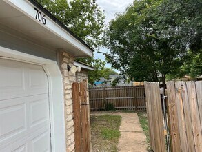 706 Peterson St in Round Rock, TX - Building Photo - Building Photo