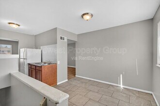 2228 Duchess Dr in St. Louis, MO - Building Photo - Building Photo