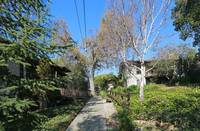 San Leandro Apartments in San Leandro, CA - Foto de edificio - Building Photo