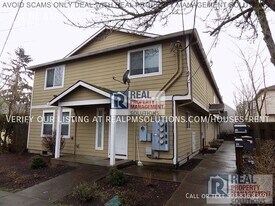 931 NE 81st Ave in Portland, OR - Building Photo