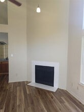 2401 Overland Ln in Arlington, TX - Building Photo - Building Photo