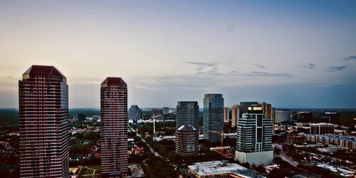 1750 Sky Lark Ln in Houston, TX - Building Photo - Building Photo