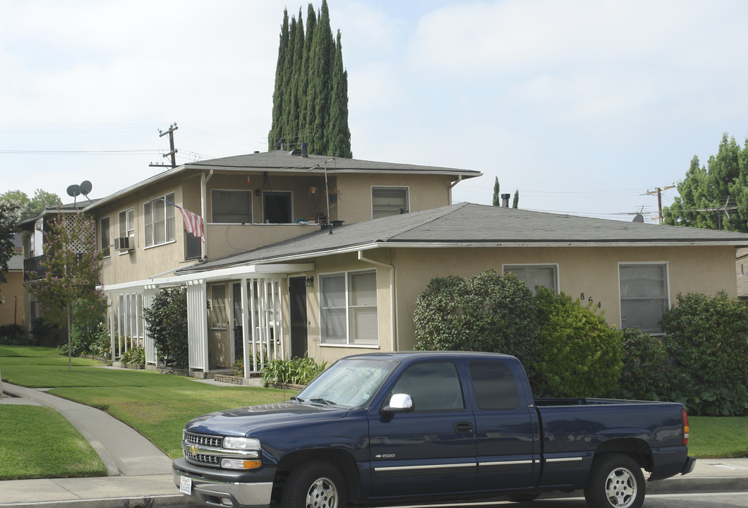 864 W Carillo Dr in San Gabriel, CA - Foto de edificio