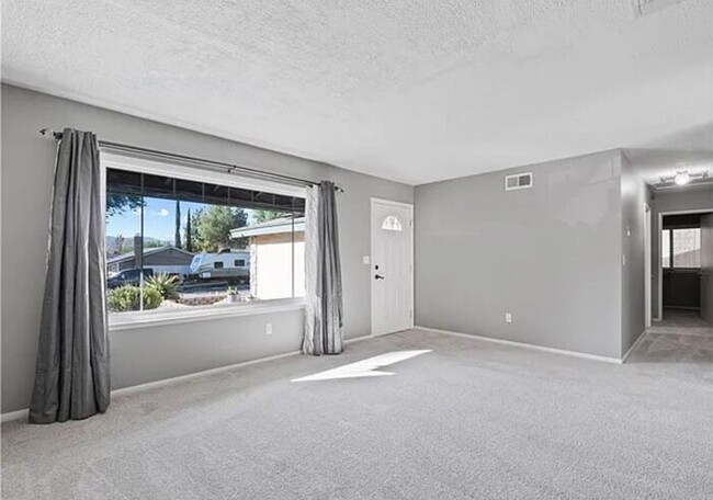 14603 Geranium Glen Ln in Santa Clarita, CA - Building Photo - Building Photo