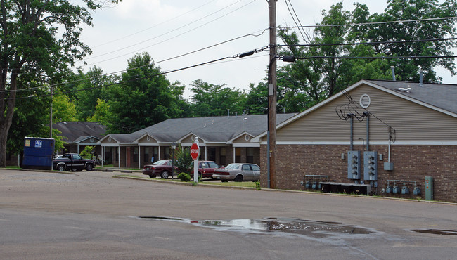 KPC Apartments in Tunica, MS - Foto de edificio - Building Photo