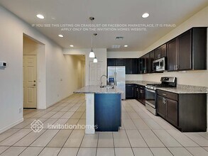 5709 W Atlantis Ave in Phoenix, AZ - Foto de edificio - Building Photo