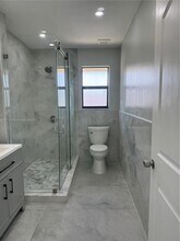 10042 NW 4th Ln in Miami, FL - Building Photo - Building Photo