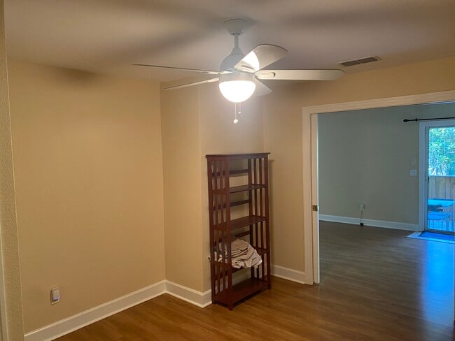 512 Williams St, Unit B - mother-in-law suite in Tallahassee, FL - Foto de edificio - Building Photo