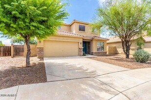 11755 W Hopi St in Avondale, AZ - Building Photo