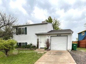 9660 W 105th Ave in Westminster, CO - Building Photo