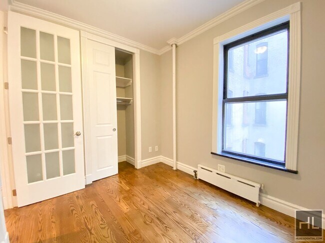 East 18th Street, Unit 4B in New York, NY - Building Photo - Building Photo