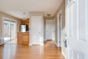 335 Marshall St in Nashville, TN - Building Photo