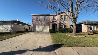 2923 Barberini Dr in Grand Prairie, TX - Building Photo