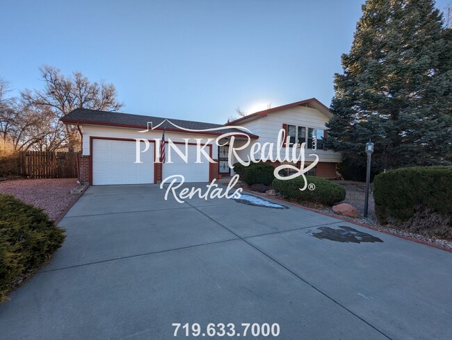 4025 Cantrell Dr in Colorado Springs, CO - Building Photo - Building Photo