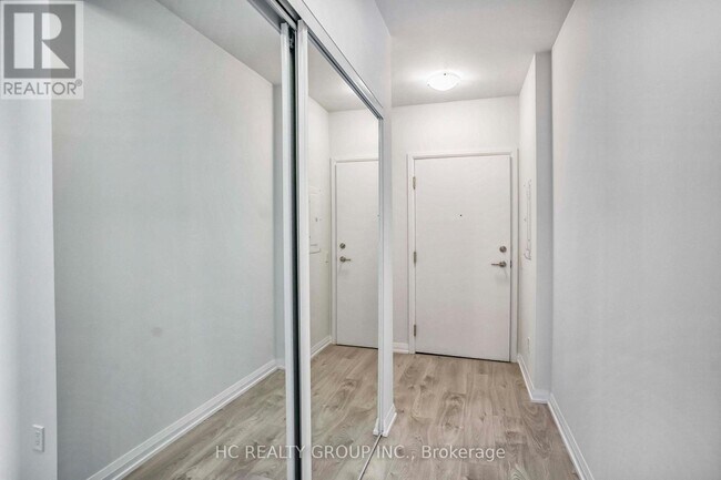 7895 Jane St in Vaughan, ON - Building Photo - Building Photo