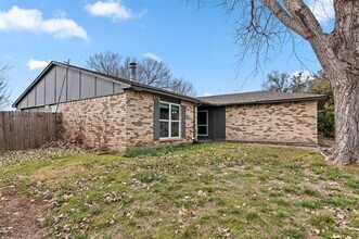 7573 Big Leaf Ln in Fort Worth, TX - Building Photo - Building Photo
