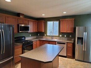 15717 26th Ave W in Lynnwood, WA - Building Photo - Building Photo