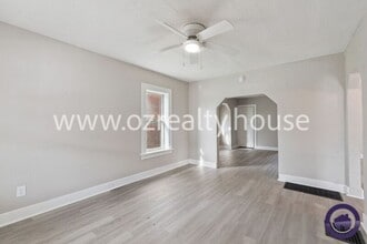 3907 Lagrange St in Toledo, OH - Building Photo - Building Photo