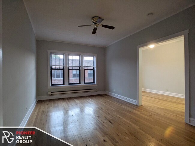 630 W Cornelia Ave, Unit #C622-N3 in Chicago, IL - Building Photo - Building Photo