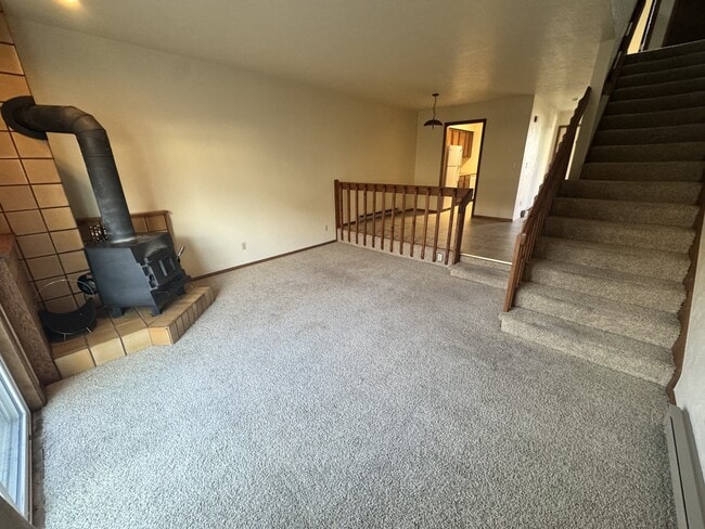 220 S 16th Ave in Bozeman, MT - Building Photo - Building Photo