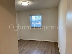 217 Mayberry Ave in Mount Airy, NC - Building Photo - Building Photo
