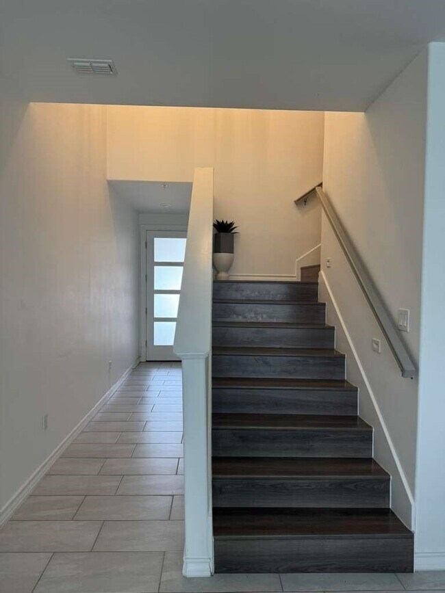 9926 Kaspar Dr in Laredo, TX - Building Photo - Building Photo