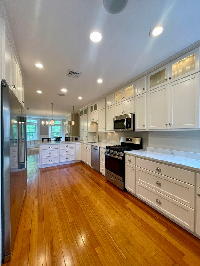 5 Strathmore Rd in Brookline, MA - Building Photo - Building Photo