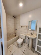 4100 NW 5th St in Miami, FL - Building Photo - Building Photo