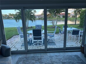 421 Kings Way in Naples, FL - Building Photo - Building Photo