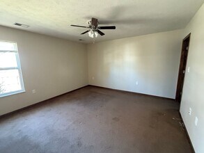 616 Grainfield St in Manhattan, KS - Building Photo - Building Photo